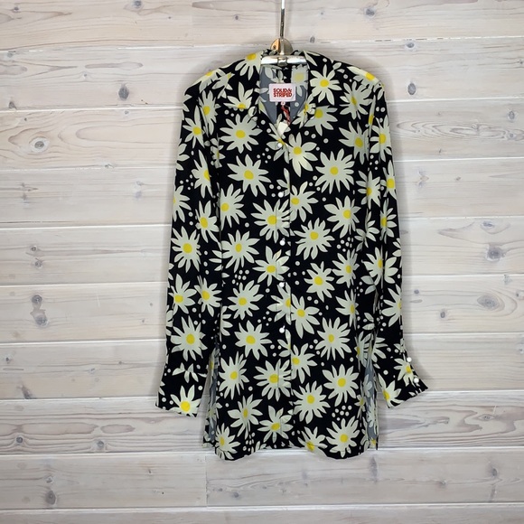 Solid & Striped Button Down Shirt - Picture 6 of 9